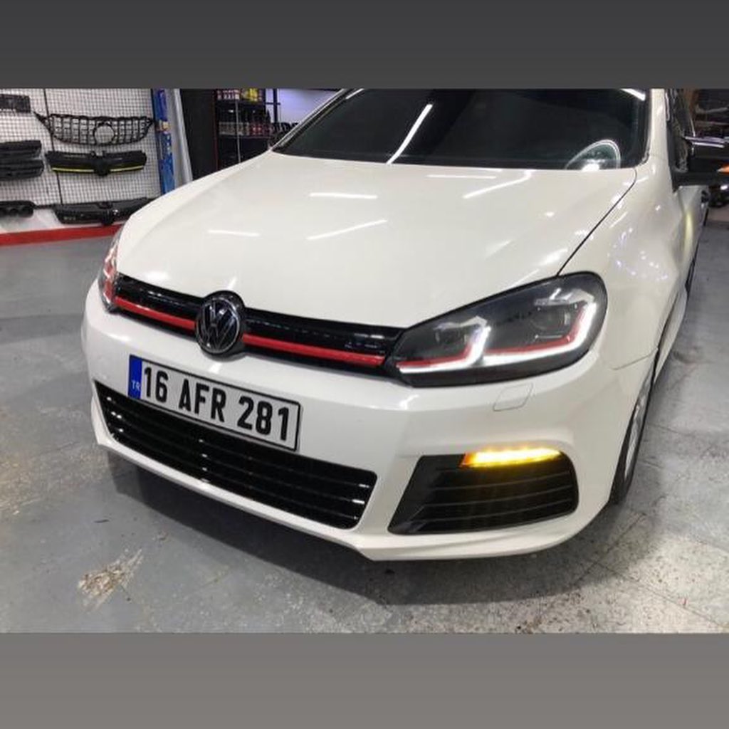 VOLKSWAGEN GOLF 6 ÖN FAR SETİ J DİZAYN KIRMIZI (2008-2013)